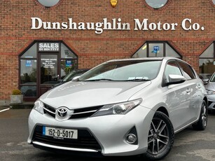 2015 - Toyota Auris Manual