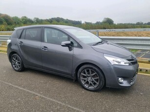 2015 - Toyota Verso Manual