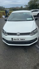 2015 - Volkswagen Polo Manual