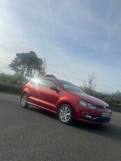 2015 - Volkswagen Polo Manual