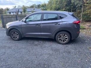 2016 - Hyundai Tucson Manual