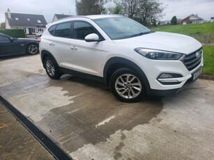 2016 - Hyundai Tucson Manual