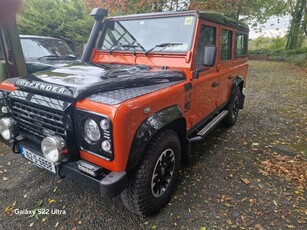 2016 - Land Rover Defender Manual