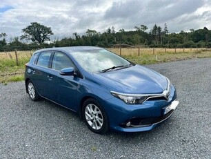 2016 - Toyota Auris Manual