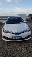 2016 - Toyota Auris Manual