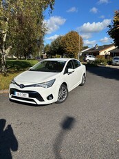 2016 - Toyota Avensis Manual