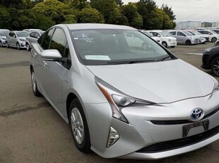 2016 - Toyota Prius Automatic