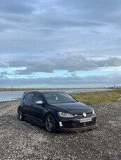 2016 - Volkswagen Golf Manual