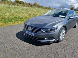 2016 - Volkswagen Passat Manual