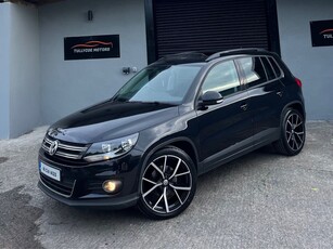 2016 - Volkswagen Tiguan Manual