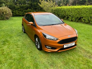 2017 - Ford Focus Manual