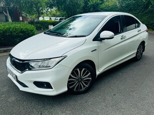 2017 - Honda Grace Automatic