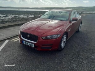 2017 - Jaguar XE Automatic