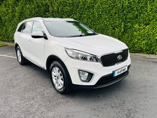 2017 - Kia Sorento Manual