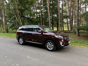 2017 - Kia Sorento Manual