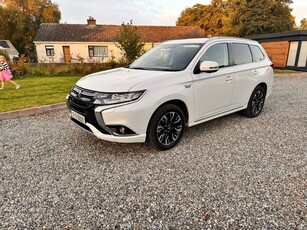 2017 - Mitsubishi Outlander Automatic