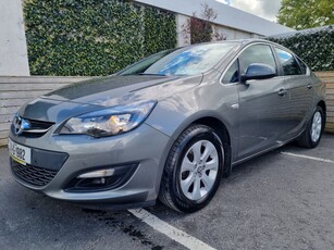 2017 - Opel Astra Manual