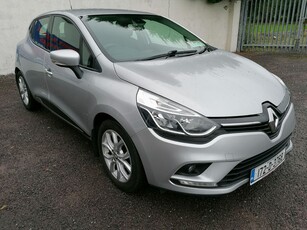 2017 - Renault Clio Manual