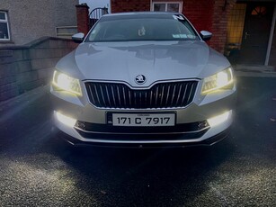 2017 - Skoda Superb Manual