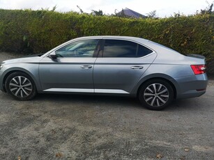 2017 - Skoda Superb Manual