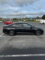 2017 - Volkswagen Passat Manual