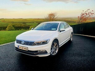 2017 - Volkswagen Passat Manual