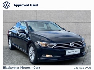 2017 - Volkswagen Passat Manual