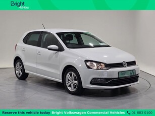 2017 - Volkswagen Polo Manual