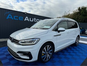 2017 - Volkswagen Touran Automatic