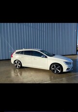 2017 - Volvo V60 Manual