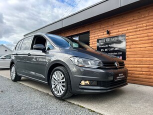 2018 - Volkswagen Touran Manual