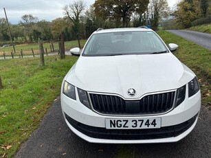 2019 - Skoda Octavia Manual