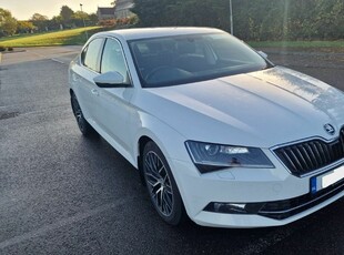 2019 - Skoda Superb Automatic