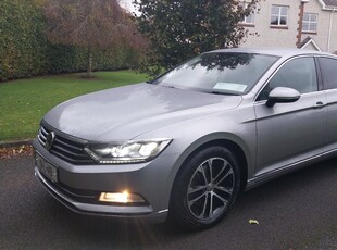 2019 - Volkswagen Passat Manual