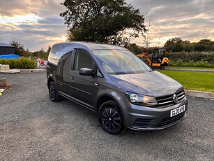 2020 - Volkswagen Caddy Manual