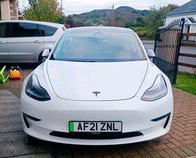 2021 - Tesla Model 3 Automatic