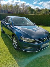 2021 - Volkswagen Passat Manual