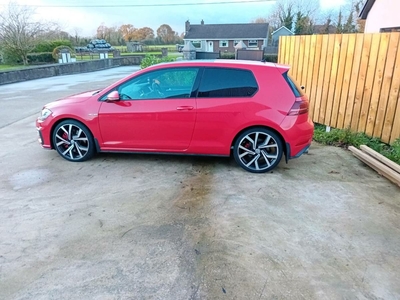 2019 - Volkswagen Golf Manual