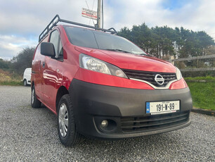 NISSAN NV200