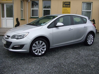 2014 - Opel Astra Manual