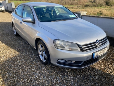 2014 - Volkswagen Passat Manual