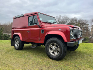 LAND ROVER DEFENDER