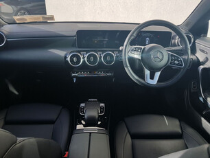 MERCEDES-BENZ CLA CLASS