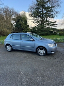 2004 - Toyota Corolla Manual