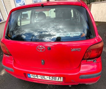 2004 - Toyota Yaris Manual