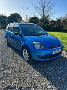 2005 - Ford Fiesta Manual