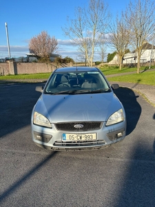 2005 - Ford Focus Manual