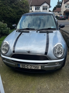 2005 - Mini Cooper ---