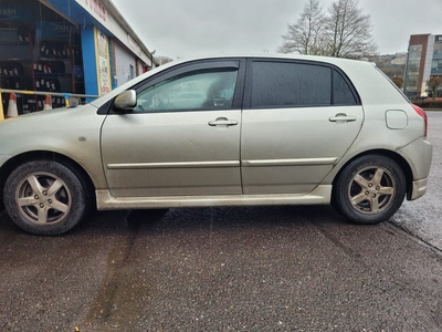 2005 - Toyota Corolla ---