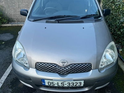 2005 - Toyota Yaris Manual